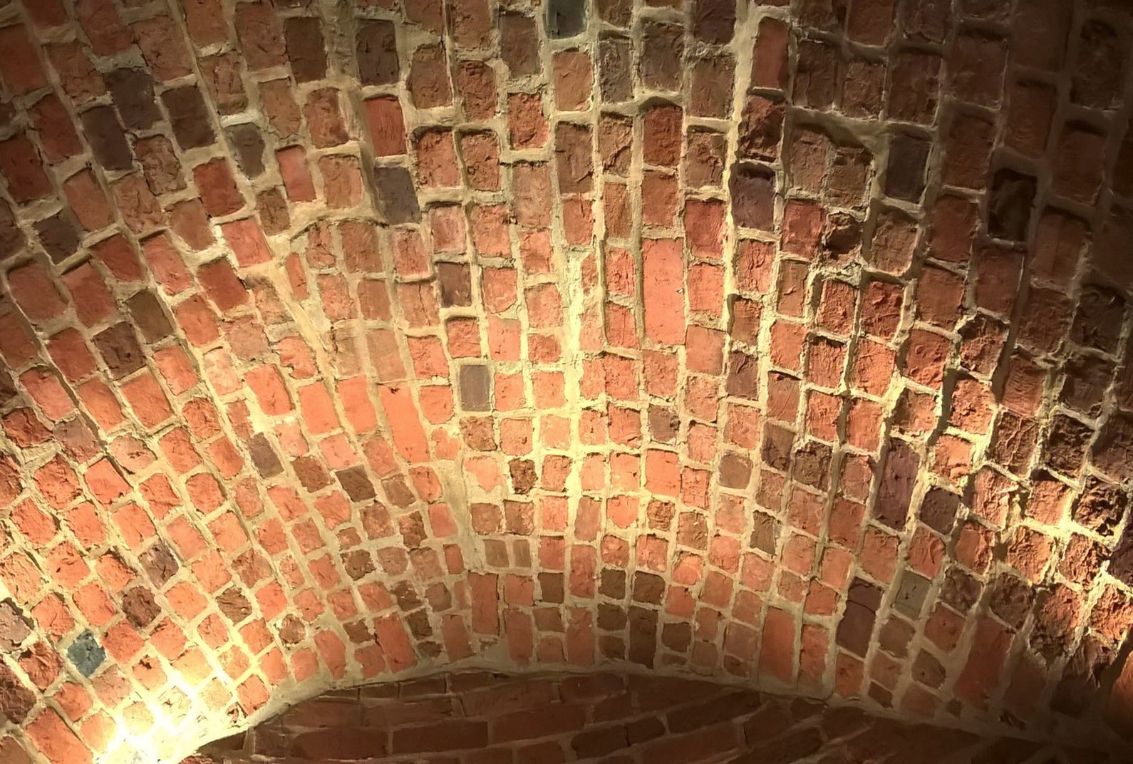 
RENOWACJA ZABYTKÓW 
Alta Sp. z o.o.
Galeria  Kontakt 
