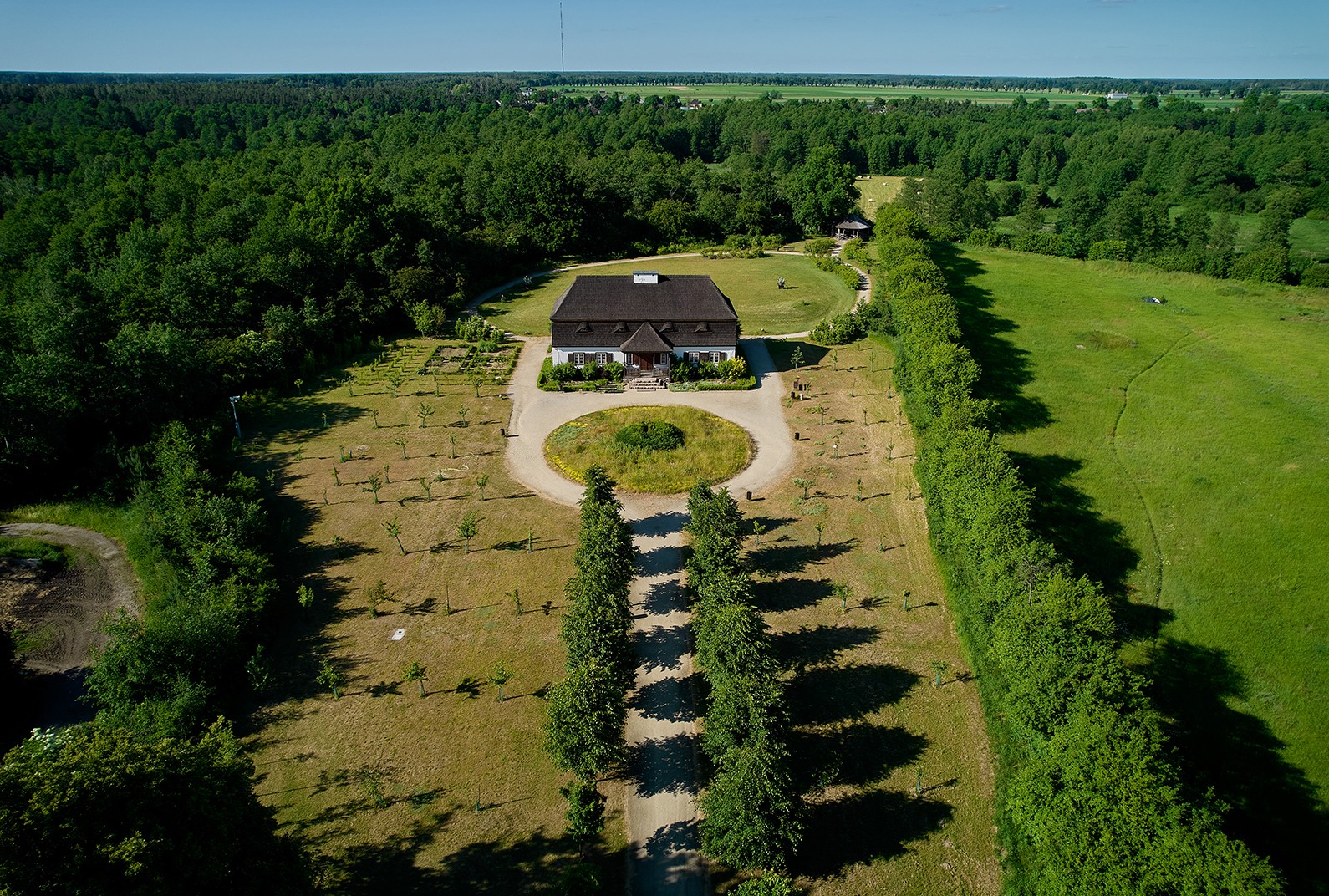 
RENOWACJA ZABYTKÓW 
Alta Sp. z o.o.
Galeria  Kontakt 
