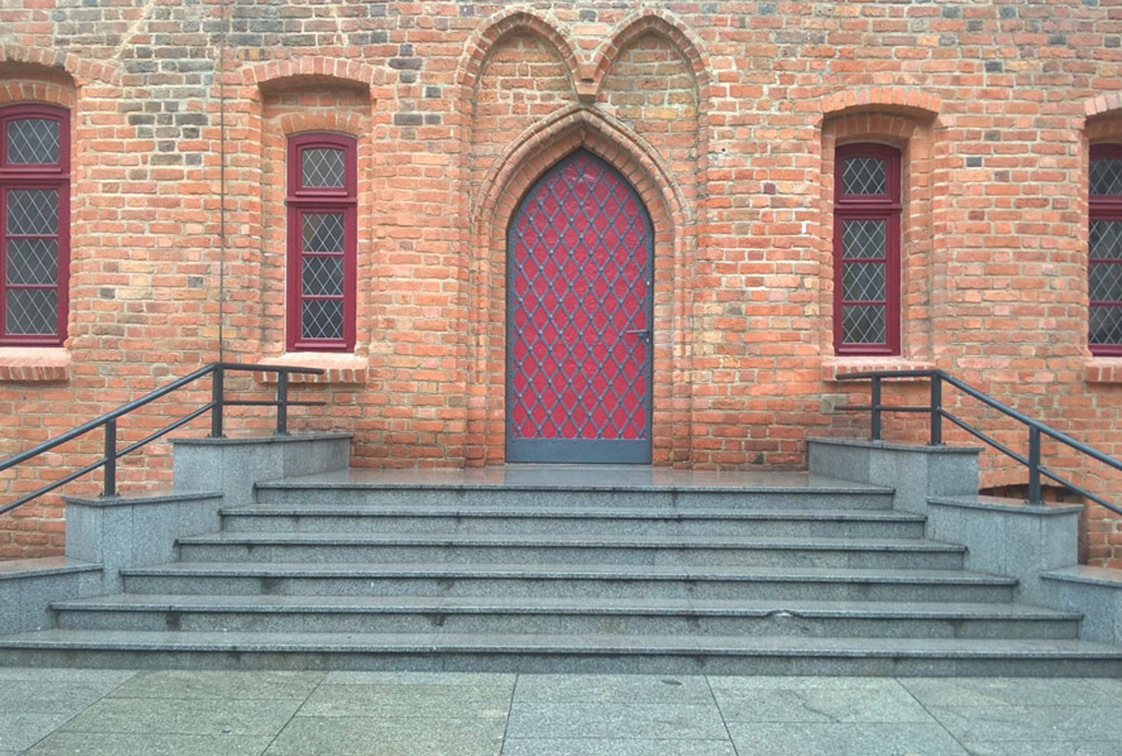 
RENOWACJA ZABYTKÓW 
Alta Sp. z o.o.
Galeria  Kontakt 
